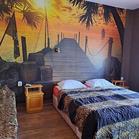 Morska Zvezda Guest House Pomorie Chambre photo