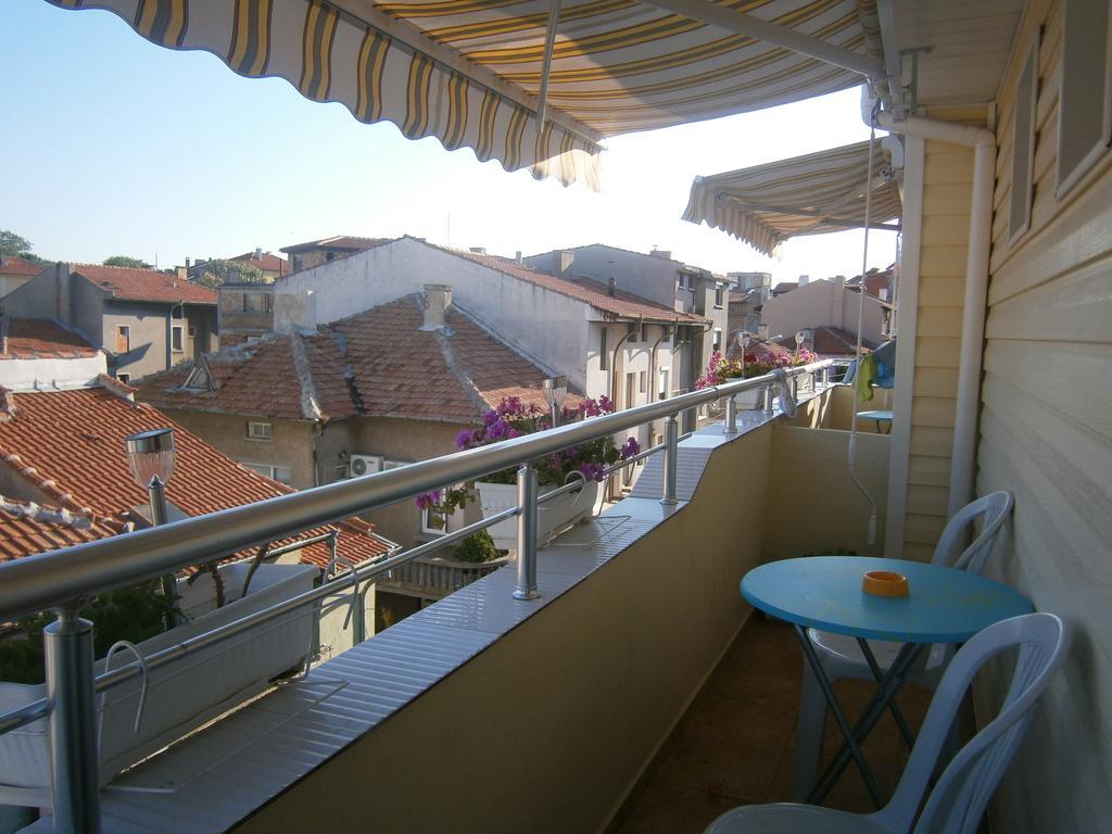 Morska Zvezda Guest House Pomorie Chambre photo