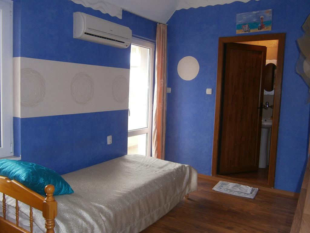 Morska Zvezda Guest House Pomorie Chambre photo